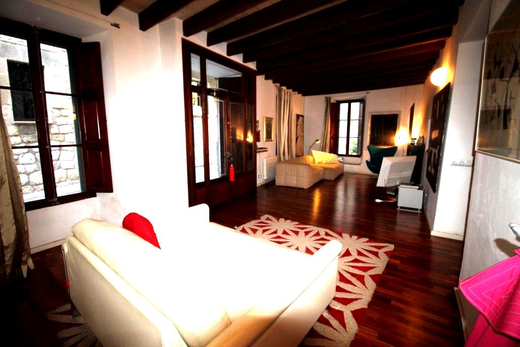 Casal rehabilitado con Gran Estilo en Soller