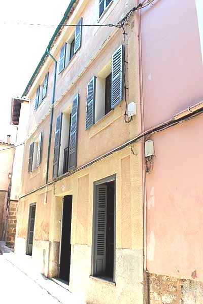 Casal rehabilitado con Gran Estilo en Soller