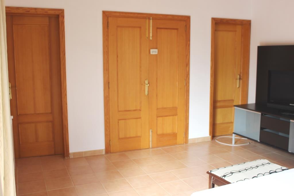 CHALET CON PISCINA EN  SA RAPITA.