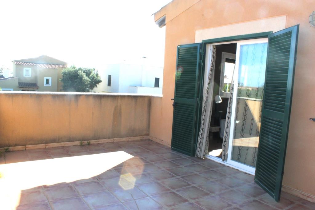 CHALET CON PISCINA EN  SA RAPITA.